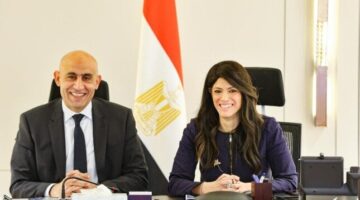 وزير التربية والتعليم يبحث الخطة الاستثمارية للتعليم قبل الجامعي
