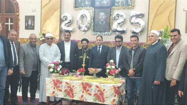 رؤساء المراكز والمدن والأحياء يزورون الكنائس للتهنئة بعيد القيامة