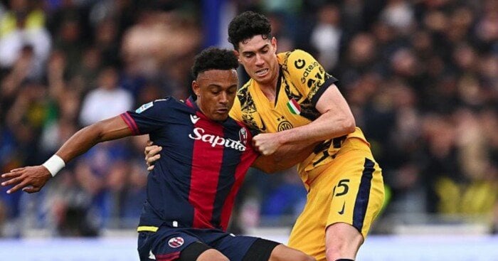 بولونيا يشعل صراع الصدارة في الدوري الإيطالي بفوز مفاجئ على إنتر ميلان