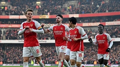  ليفربول يقترب من لقبه العشرين في الدوري الإنجليزي