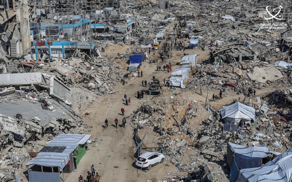 استشهاد 4 فلسطينيين وإصابة آخرين في قصف إسرائيلي على مدن غزة ورفح وخانيونس