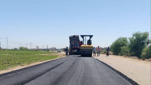 بتكلفة 140 مليون جنيها .. رصف طريق الشوابكة بمركز الحسينية