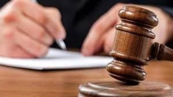 تأجيل محاكمة المتهمين في «تصادم قطاري الزقازيق»