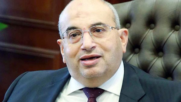 خبراء الضرائب: قرار الرئيس السيسي بفرض ضريبة موحدة يحقق 4 مزايا رئيسية خبراء الضرائب: قرار الرئيس السيسي بفرض ضريبة موحدة يحقق 4 مزايا رئيسية