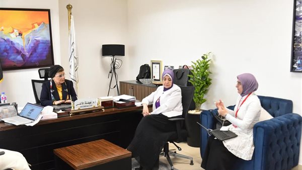 الصحة تبحث تعزيز دور الشباب في التوعية لتحسين الخصائص السكانية