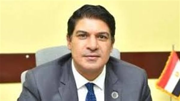 هاني إبراهيم يؤكد على أهمية التفاعل المستمر مع كافة أطراف المجتمع لتحقيق الوعي الكامل هاني إبراهيم يؤكد على أهمية التفاعل المستمر مع كافة أطراف المجتمع لتحقيق الوعي الكامل