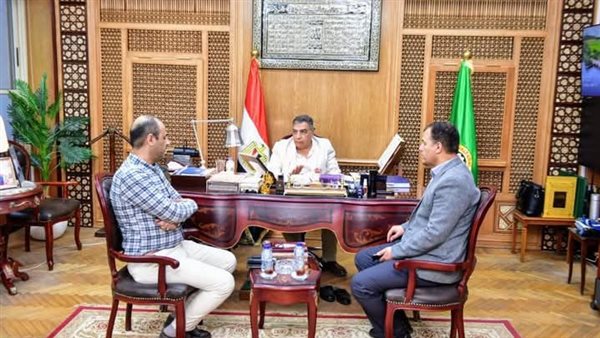 محافظ الدقهلية يلتقي رئيس مجلس الإدارة والعضو المنتدب لشمال الدلتا لتوزيع الكهرباء محافظ الدقهلية يلتقي رئيس مجلس الإدارة والعضو المنتدب لشمال الدلتا لتوزيع الكهرباء