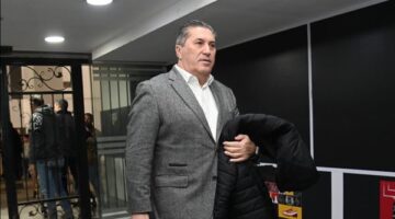 بيسيرو يبدي غضبه من جاسوس الزمالك.. ما القصة؟