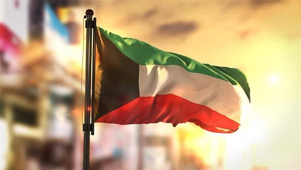 الطقس في الكويت.. أجواء حارة نهارًا ومعتدلة ليلًا مع سحب متفرقة
