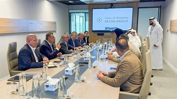 تعزيزًا للتعاون مع مجموعة موانئ أبو ظبي.. رئيس اقتصادية قناة السويس يزور ميناء خليفة ومدينة KEZAD وشركة Noatum تعزيزًا للتعاون مع مجموعة موانئ أبو ظبي.. رئيس اقتصادية قناة السويس يزور ميناء خليفة ومدينة KEZAD وشركة Noatum
