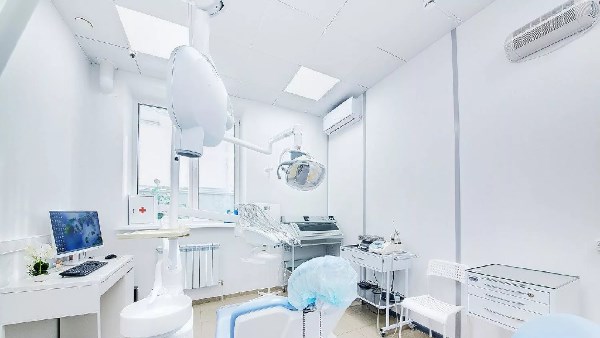 الصحة: اغلاق عيادتين بمدينة نصر لمخالفتهما اشتراطات الترخيص الصحة: اغلاق عيادتين بمدينة نصر لمخالفتهما اشتراطات الترخيص
