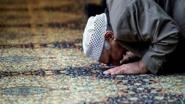 هل يجوز أداء سنة الظهر القبلية أربع ركعات متصلة بتشهد واحد؟ هل يجوز أداء سنة الظهر القبلية أربع ركعات متصلة بتشهد واحد؟