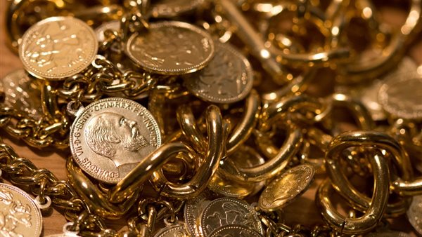 انهيار أسعار الذهب خلال التعاملات المسائية اليوم الأربعاء