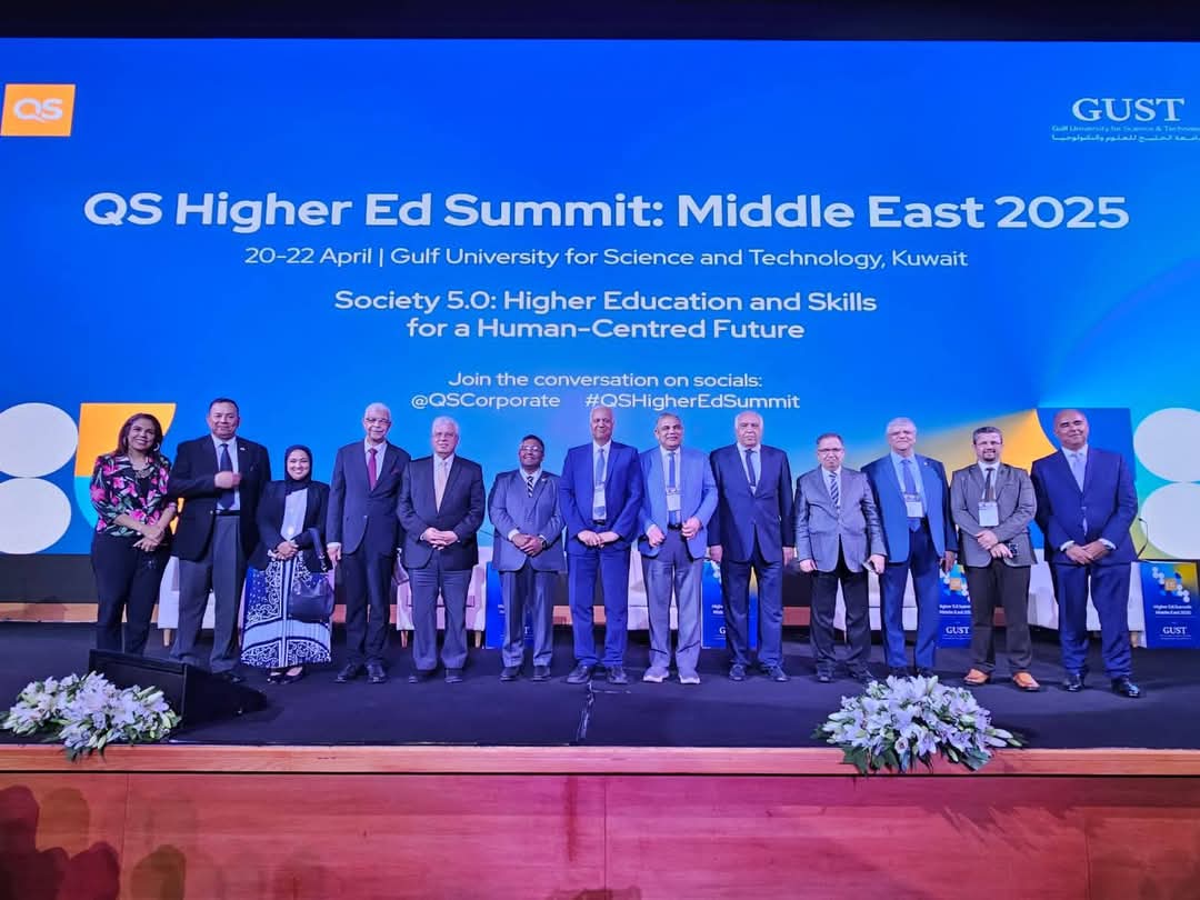 جامعة المنوفية تبرز في قمة QS للتعليم العالي في الكويت 2025