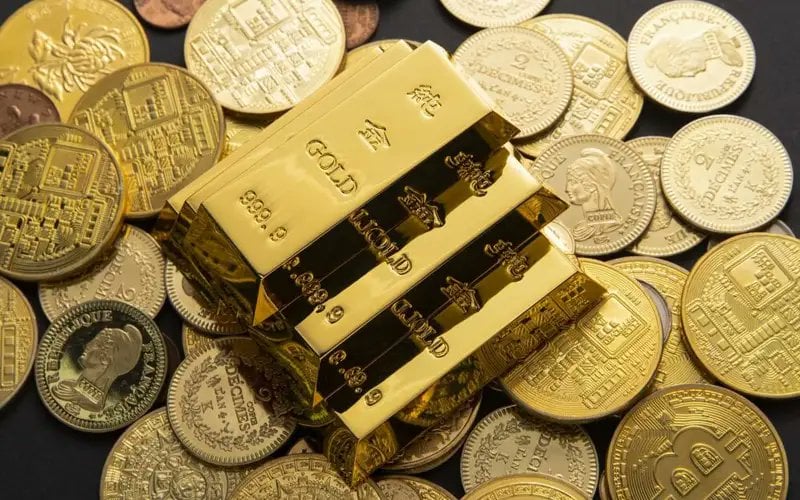  أسعار الذهب تتراجع بنحو 2 بالمئة