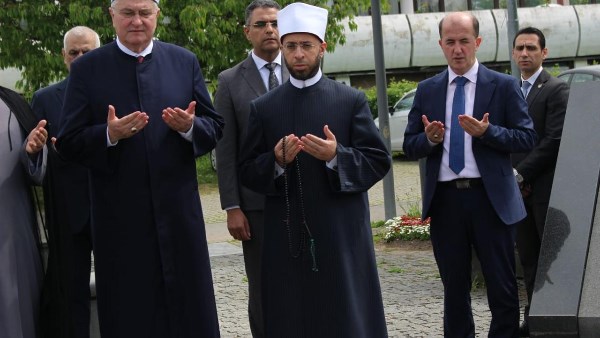 وزير الأوقاف يزور المشيخة الإسلامية في كرواتيا.. ويؤكد دعم مصر للمسلمين في أوروبا وزير الأوقاف يزور المشيخة الإسلامية في كرواتيا.. ويؤكد دعم مصر للمسلمين في أوروبا