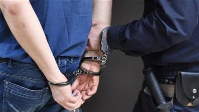 طعنه بآلة حادة.. ضبط المتهم بقتل صديقه بالحصواية بقنا طعنه بآلة حادة.. ضبط المتهم بقتل صديقه بالحصواية بقنا