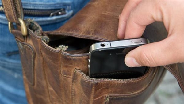 حبس المتهم بسرقة هاتف محمول من صاحب محل في الإسكندرية