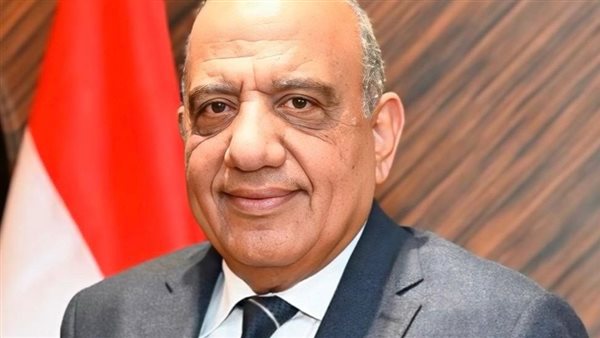 وزير الكهرباء: دعم وتطوير وتحديث شبكة نقل الكهرباء على الجهود العالية والفائقة بشمال وجنوب سيناء