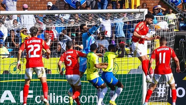 معلق مباراة الأهلي وصن داونز في إياب نصف نهائي دوري أبطال إفريقيا 2024-2025