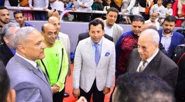 وزير الرياضة يتفقد منافسات البطولة الإفريقية المفتوحة للكاراتيه التقليدي باستاد القاهرة