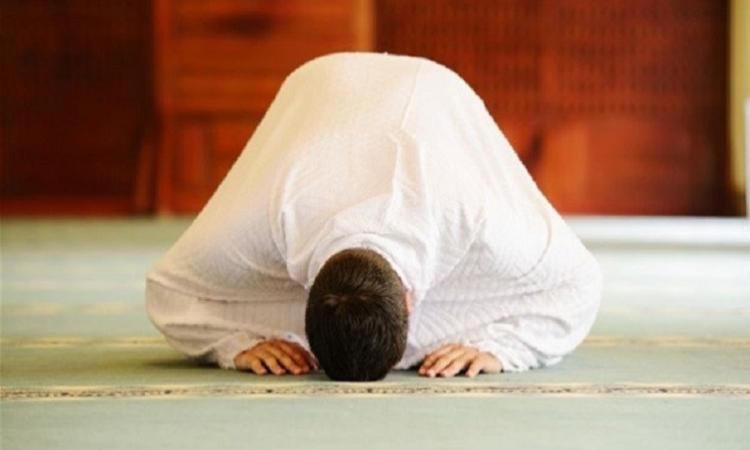 وفاة أحد المصلين طعنا داخل مسجد جنوبي فرنسا