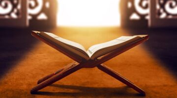 هل يجوز قراءة سورة الكهف بعد العشاء يوم الجمعة؟.. لديك فرصة بــ10 آيات