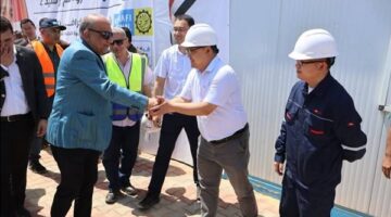 وزير الكهرباء يتفقد محطات محولات رشيد