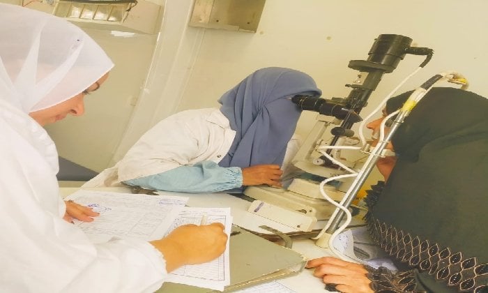 «صحة الشرقية».. قافلة الروضة بالصالحية تقدم الخدمة لأكثر من 2000 مريض