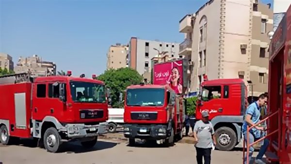 10 سيارات إطفاء للسيطرة على مصنع لإنتاج ألعاب الأطفال