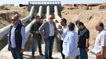 وزير الري يتفقد محطة مياه شرب السويس قبل فترة أقصى الاحتياجات المائية