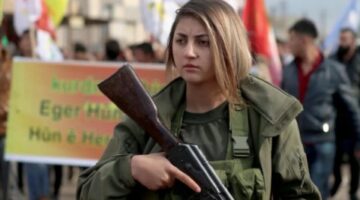 أكراد سوريا يطالبون بدولة “ديموقراطية لامركزية” تضمن حقوقهم