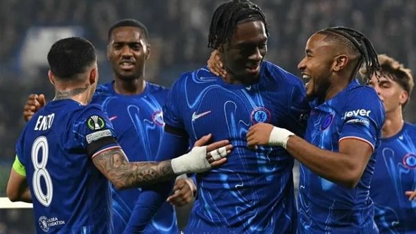 تشيلسي يفوز بصعوبة على إيفرتون في البريميرليج
