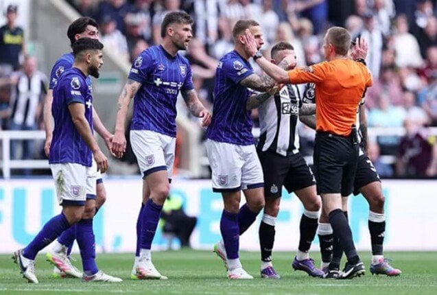 الدوري الإنجليزي.. نيوكاسل يضرب إبسويتش تاون بثلاثية وفولهام يُسقط ساوثهامبتون بهدف