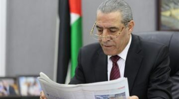 "أتقن العبرية داخل السجن".. أبرز المعلومات عن حسن الشيخ نائب الرئيس الفلسطيني