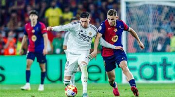 برشلونة يحسم كلاسيكو نهائي كأس الملك بثلاثية مثيرة أمام ريال مدريد