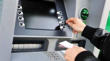 رسوم السحب والاستعلام من ماكينات ATM.. تفاصيل
