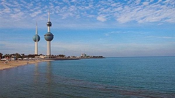 ارتفاع درجات الحرارة والرطوبة يضرب سواحل الكويت اليوم ارتفاع درجات الحرارة والرطوبة يضرب سواحل الكويت اليوم