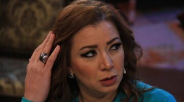 تحرش بالفنانة انتصار أثناء قيادة سيارتها.. المتهم يواجه هذه العقوبة