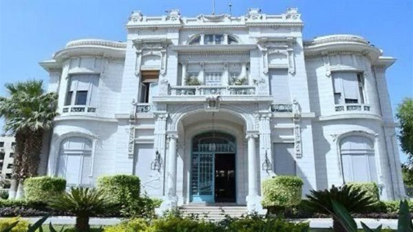 تجديد تعيين الدكتور هشام أنور مديرًا لمستشفى جامعة عين شمس التخصصي والدكتور هيثم عبد العظيم نائبًا له