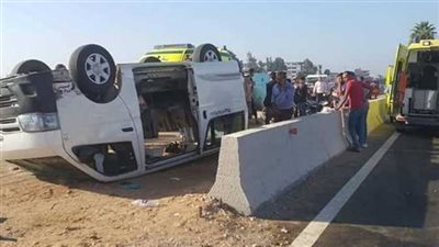 مصرع فتاتين وإصابة 10 بحادث انقـ ـلاب سيارة ميكروباص بالطريق الصحراوي الشرقي