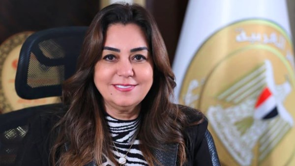 وزيرة التنمية المحلية: رفع كفاءة 370 من القيادات والعاملين بالمحافظات