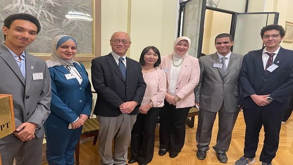 طلاب جامعة أسيوط يشاركون في أمسية ثقافية مميزة مع السفير الياباني