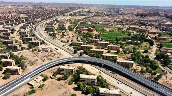 محافظ أسوان: إنشاء كوبريين للمشاة على مزلقاني كيما والسيل محافظ أسوان: إنشاء كوبريين للمشاة على مزلقاني كيما والسيل