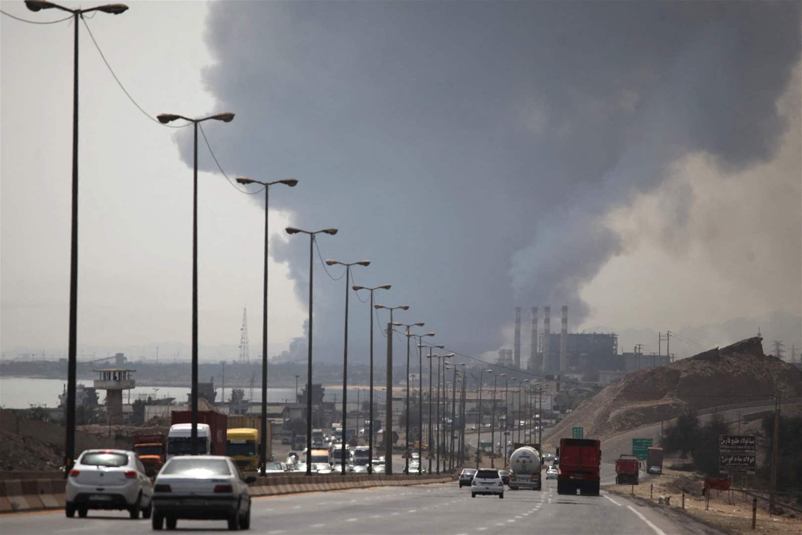 بيان لحزب الله عن إنفجار ميناء رجائي
