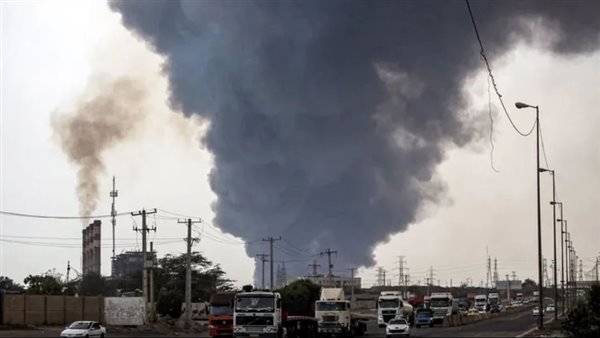 بوتين يوجه الطوارئ الروسية بالتحرك العاجل لإخماد حريق الميناء الإيراني