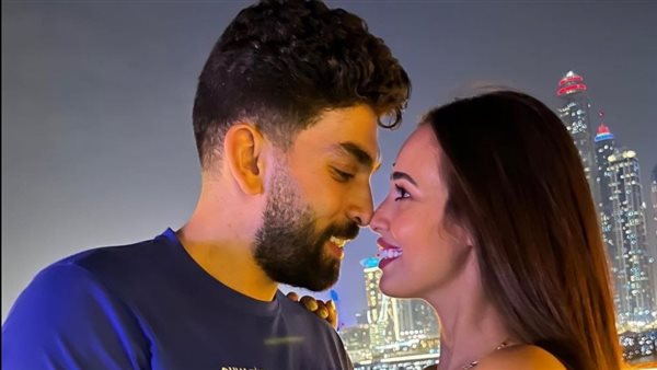رنا سماحة تنشر صور رومانسية مع زوجها