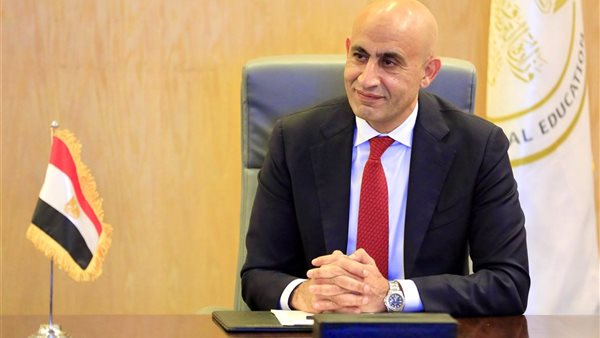 مناقشة إطلاق اختبارات التوجيه لخريجي الإعدادية والثانوية