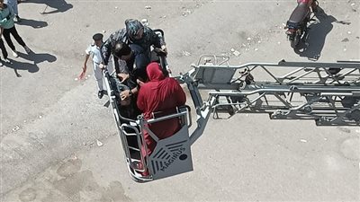 إنقاذ 36 شخصًا بعد انهيار جزئي بسلم عقار في مساكن سبيكو بالسلام