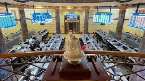 مشتريات المصريين والأجانب تدفع بمؤشرات البورصة للارتفاع في ختام التعاملات